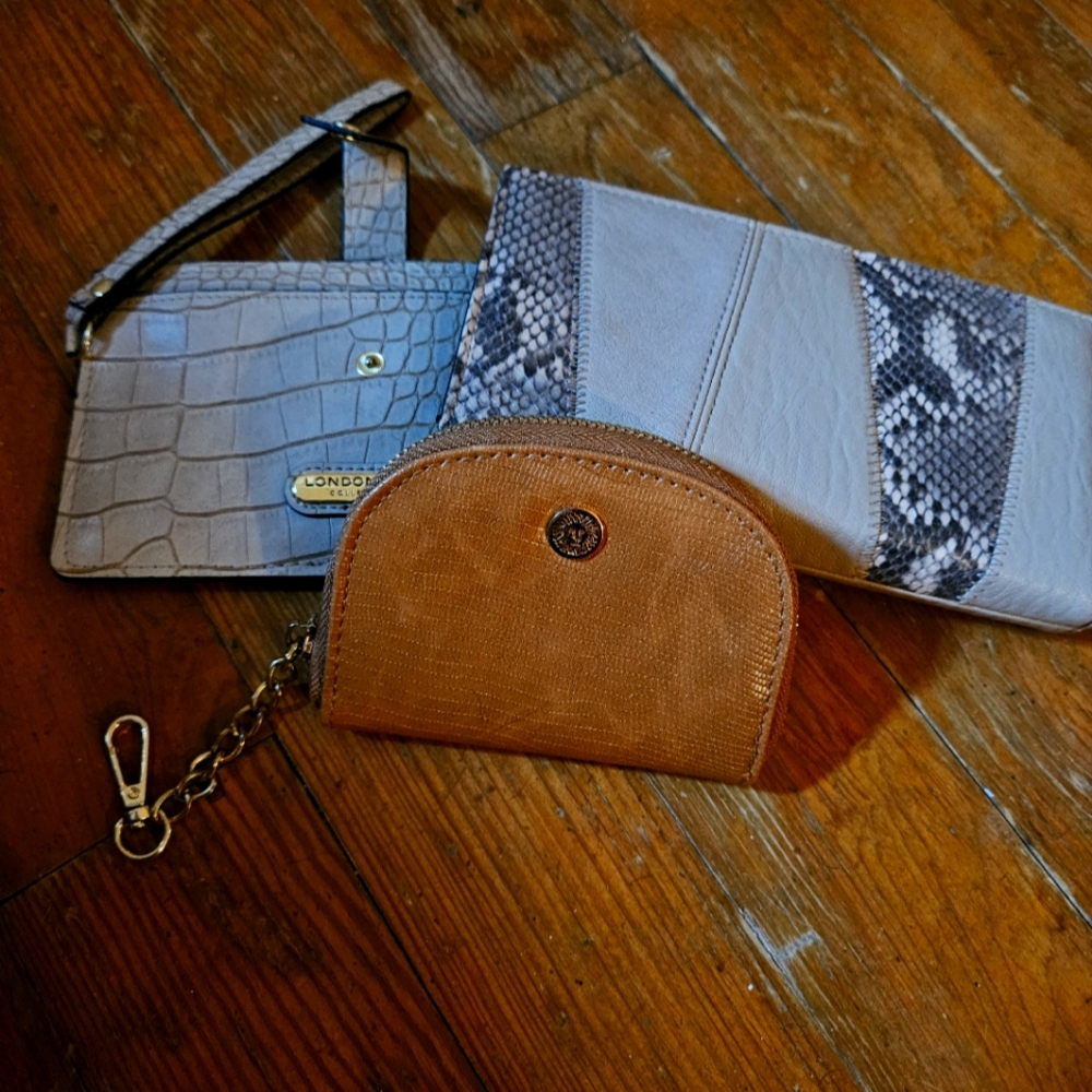 Wallet bundle
